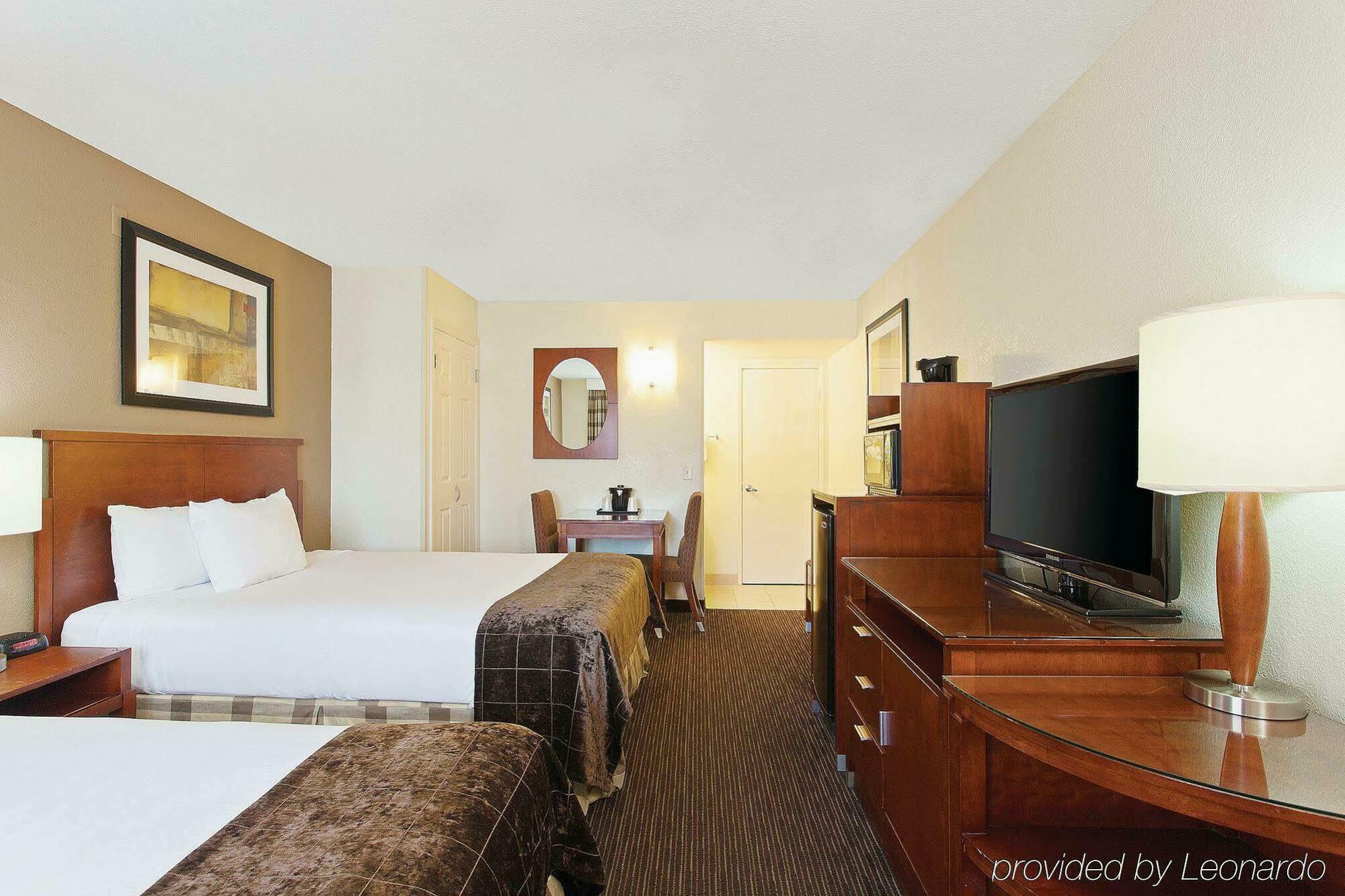 Mission View Inn & Suites San Diego Sea World - Zoo Bagian luar foto